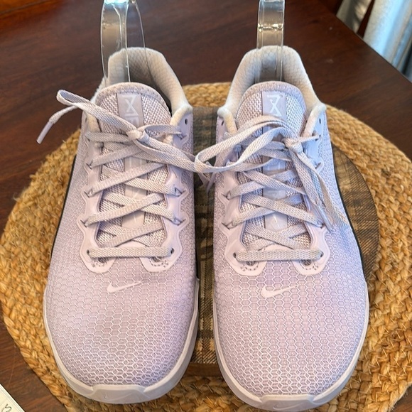 NIKE METCON 5 Lavender/Black size 9 Training shoes in great pre-owned condition - Picture 3 of 13